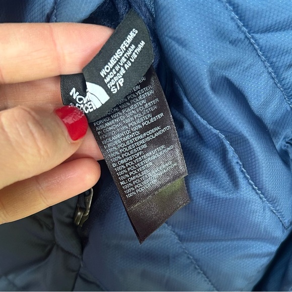The North Face Reversible Jacket Size Small - Picture 4 of 6